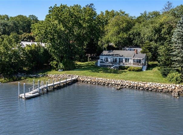 1380 Drift Road, Westport, MA 02790