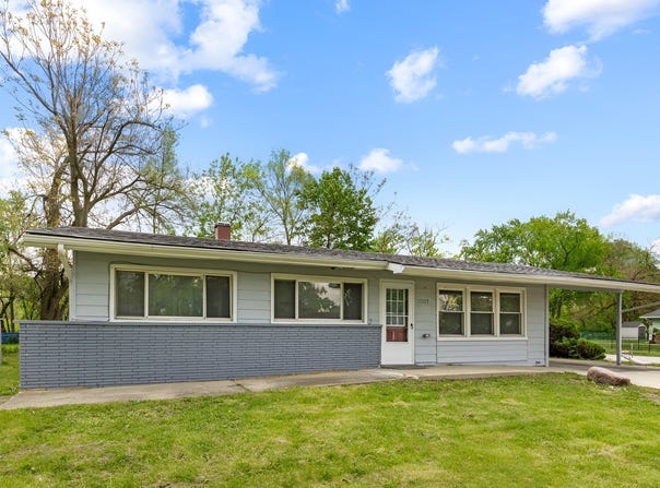 15303 Birch Road, Markham, IL 60428