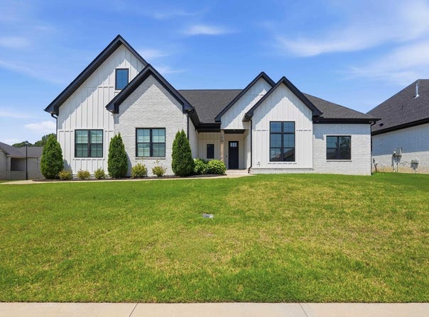 1475 Ronnie Weaver Drive, Conway, AR 72034