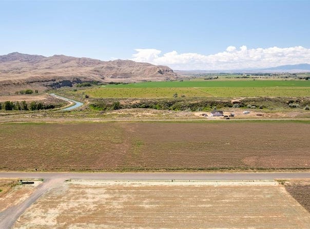 Buck Creek Way lot: 10, Powell, WY 82435
