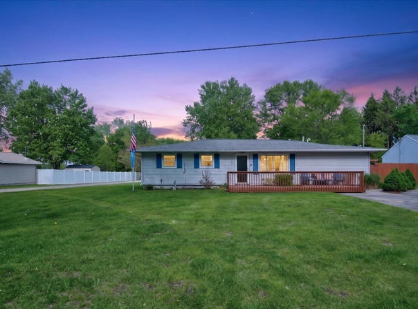9489 Hyde Road, Clarklake, MI 49234
