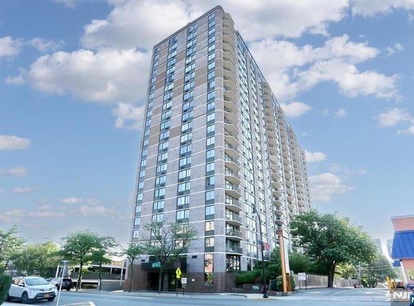 770 Anderson Avenue, Cliffside Park, NJ 07010