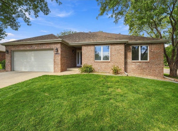 1805 44th Ave Ct, Greeley, CO 80634
