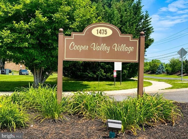 1475 MOUNT HOLLY ROAD, EDGEWATER PARK, NJ 08010