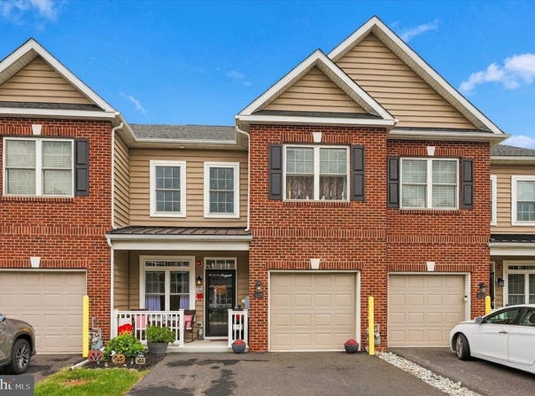 16708 RIVER VIEW CIR, BRISTOL, PA 19007