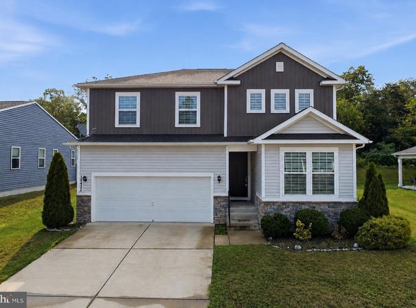 12423 GEMSTONE Drive, HAGERSTOWN, MD 21740