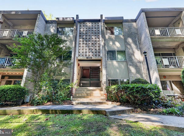 5202 CROSSFIELD Court, ROCKVILLE, MD 20852
