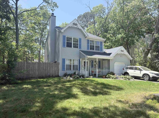 306 E Cos Cob Dr, Galloway Township, NJ 08205