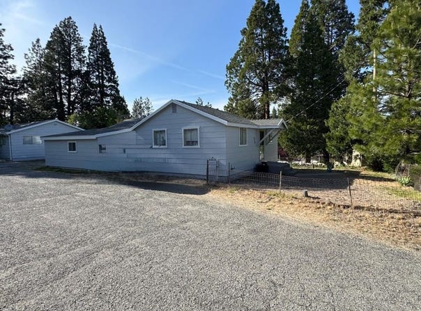 202 - 206 N Weed Blvd, Weed, CA 96094