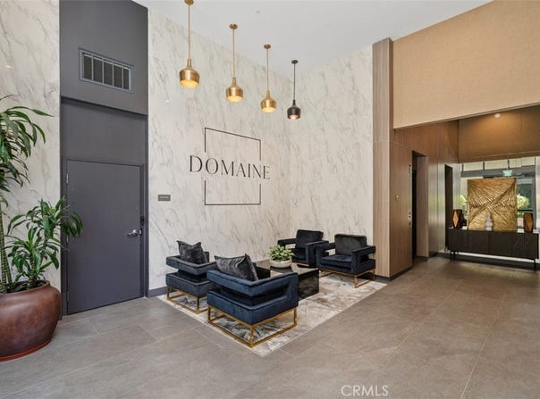 39 S Los Robles Avenue, Pasadena, CA 91101