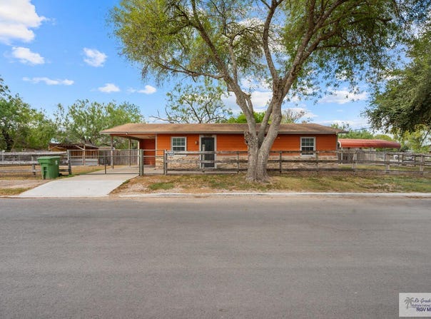411 W MAIN ST., SEBASTIAN, TX 78594