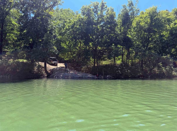 River Road, Highland, AR 72542
