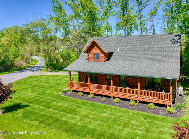 6 Debbie Drive, Athens, NY 12015