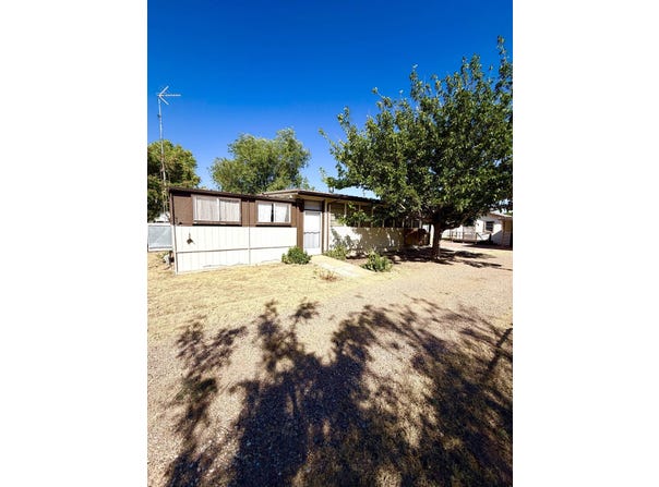 303 Grayling Ln, Logan, NM 88426
