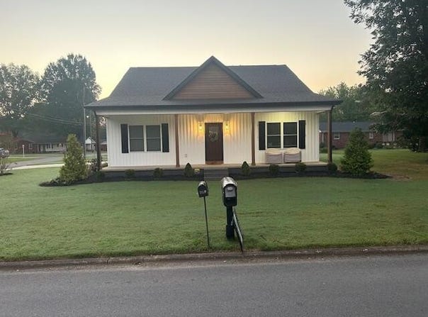 301 N Wilson, PARIS, TN 38242