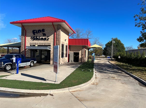 1302 N State Highway 121, Bonham, TX 75418