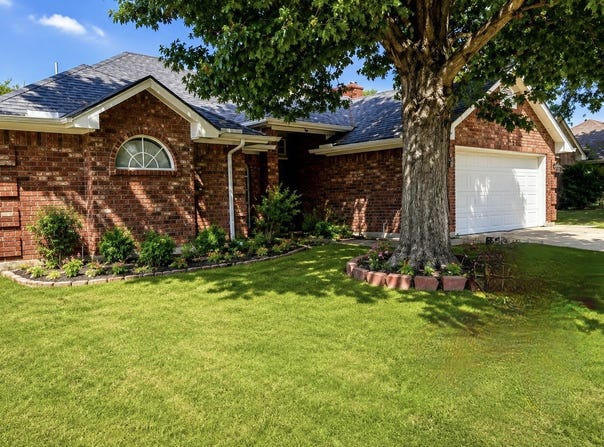 7305 Amber Drive, Watauga, TX 76148
