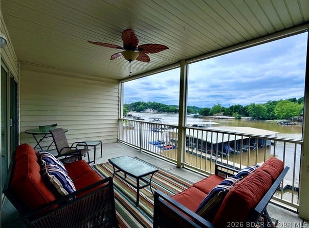 562 Hyd A Way Road, Camdenton, MO 65020