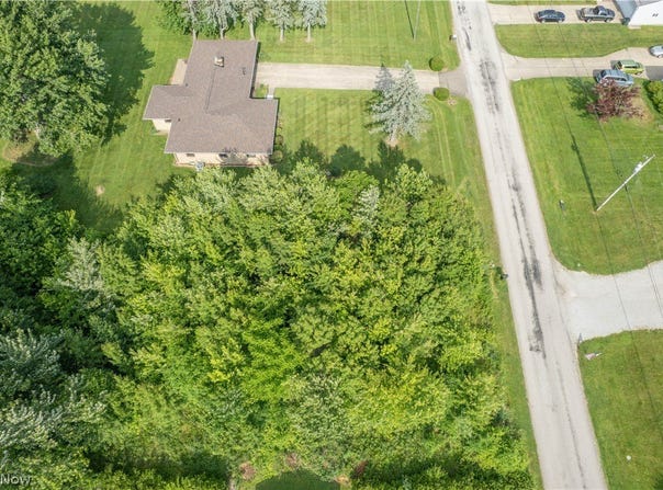 Nelson Drive, Wooster, OH 44691