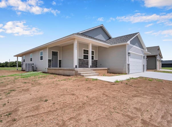 1205 Genesis Dr, McPherson, KS 67460