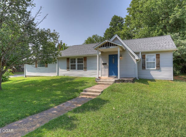 504 E 6th Street, Baxter Springs, KS 66713