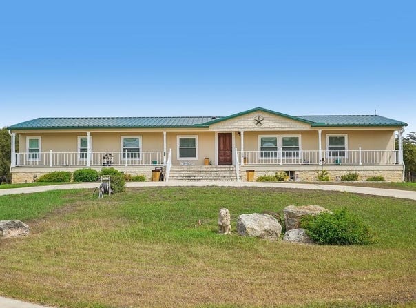 256 Wharton Rd, Kerrville, TX 78028
