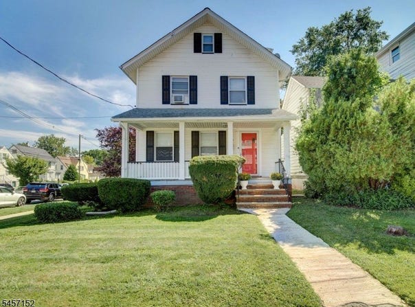 320 E 1St Ave, Roselle Boro, NJ 07203-1304