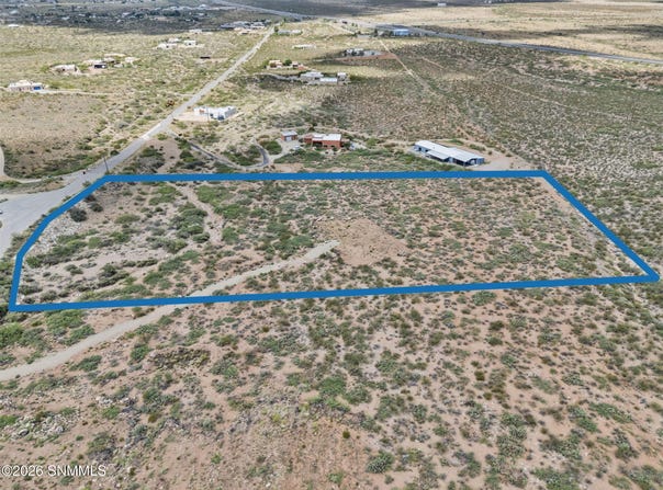 15565 Space Murals Lane, Las Cruces, NM 88011