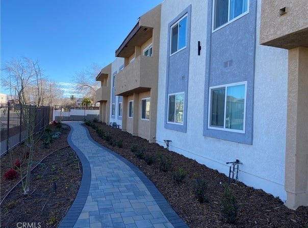 454 E Avenue Q3, Palmdale, CA 93550
