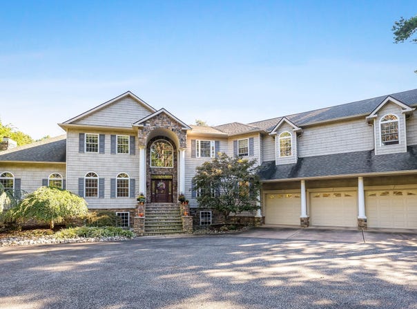 2076 Hendricks, Waterford Works, NJ 08089