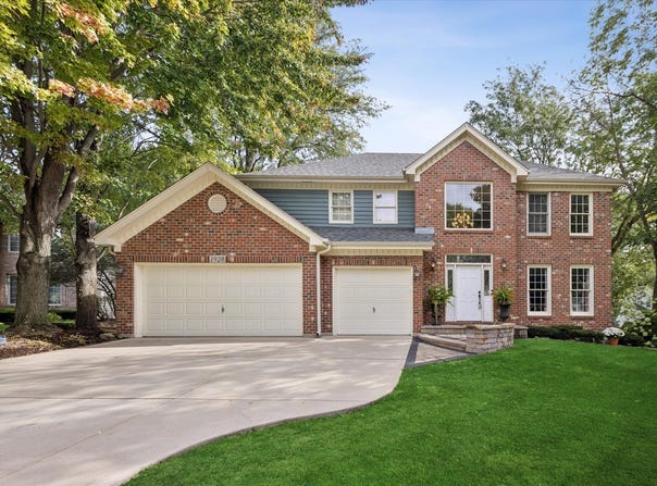 1928 Clyde Drive, Naperville, IL 60565