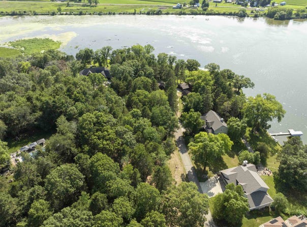 Red Cedar lot: 5, Lodi, WI 53555