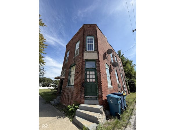 104 E 4th Street, Sheridan, IN 46069