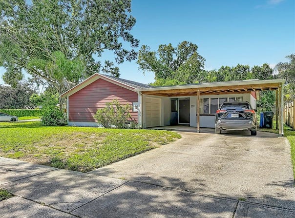 617 HIGHVIEW Circle S, BRANDON, FL 33510