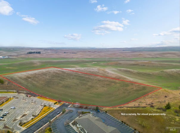 Warbonnet Drive, Moscow, ID 83843