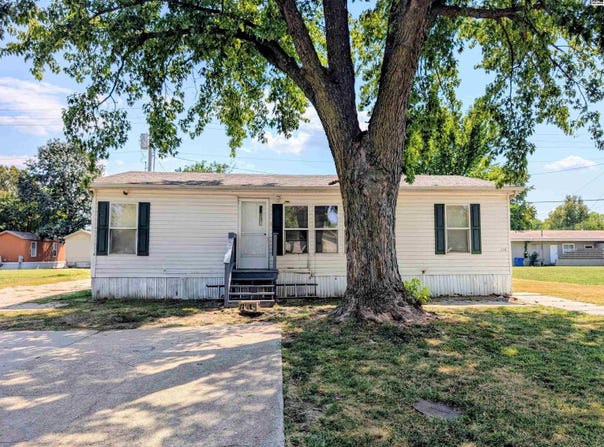 204 Mockingbird Rd, McPherson, KS 67460