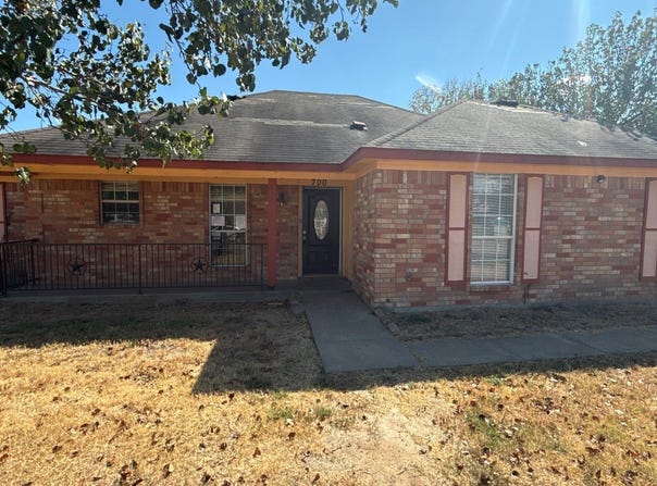 700 Becky Lane, Kaufman, TX 75142