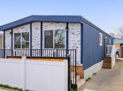 3300 15th Street, Rosamond, CA 93560