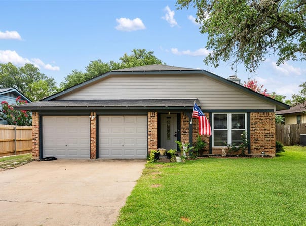 7805 Wakefield Dr, Austin, TX 78749