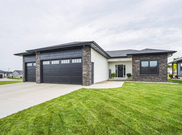 115 19th St SE, LeMars, IA 51031