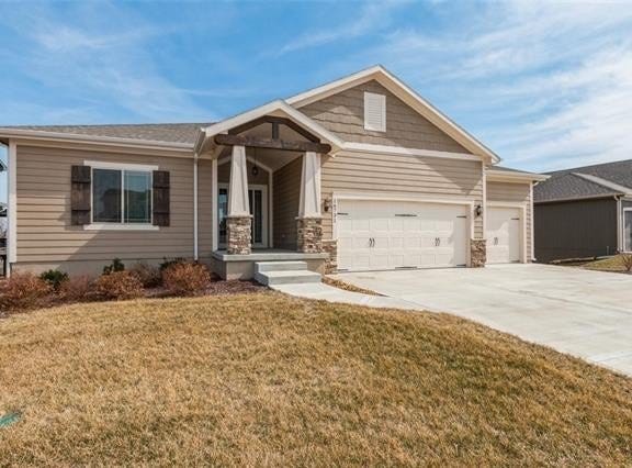 16731 W 170th Court, Olathe, KS 66062