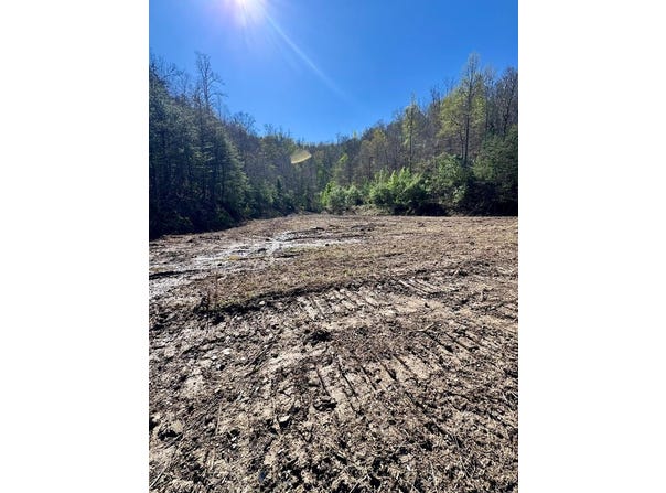 0 Middle Fork, Hager Hill, KY 41222