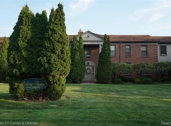 22671 Garrison Street, Dearborn, MI 48124