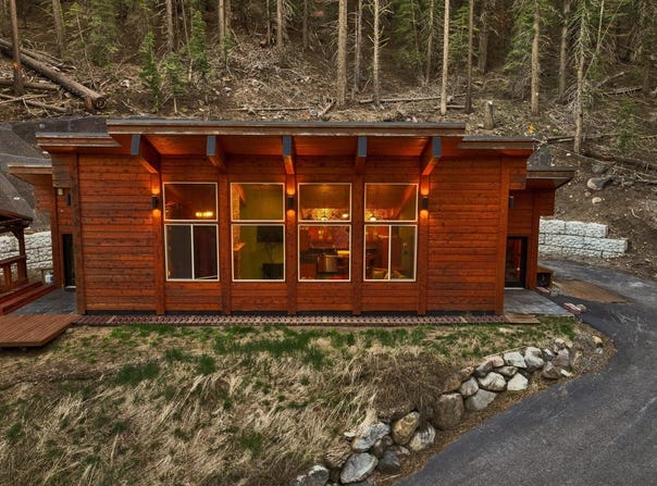7585 River Road, Truckee, CA 96161