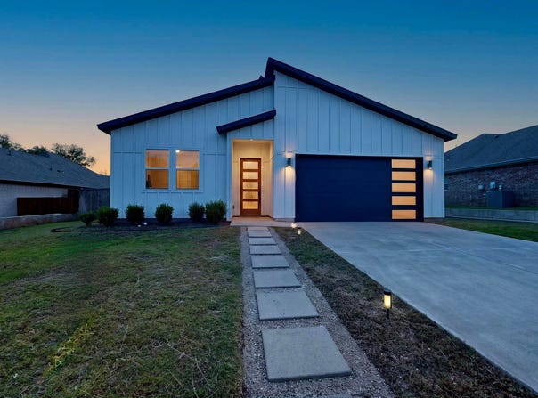 2604 Flora Lane, Denison, TX 75020