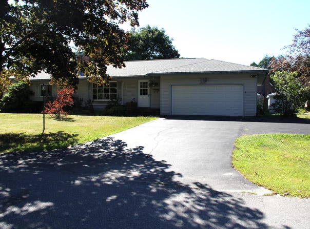 22 Dennis Street, Skowhegan, ME 04976