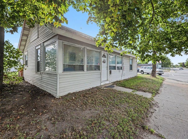 807 Colburn Avenue, Big Rapids, MI 49307