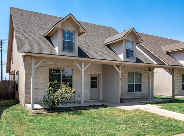 200 Sandstone Dr, Jarrell, TX 76537
