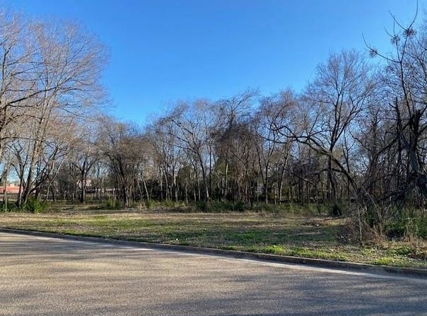 W Tyler St, Athens, TX 75751