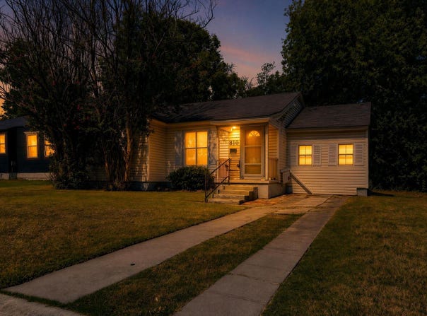 810 N 8th St, Temple, TX 76501